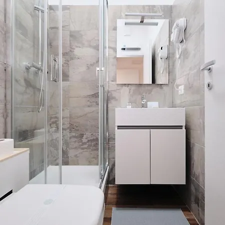 New Gens Iulia 2 Min Da Stazione Trastevere Apartament *