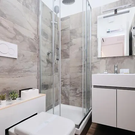 New Gens Iulia 2 Min Da Stazione Trastevere Apartment *