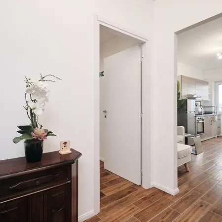 New Gens Iulia 2 Min Da Stazione Trastevere Apartment