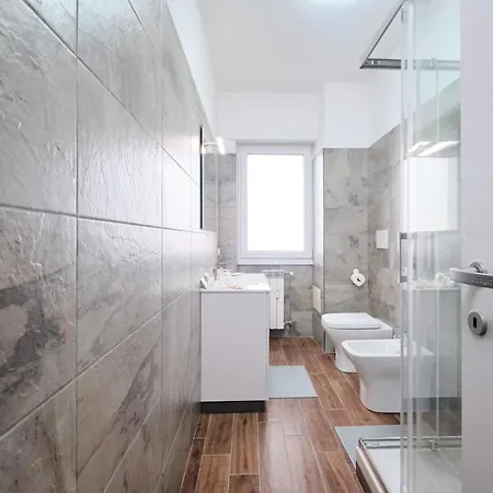 Apartment New Gens Iulia 2 Min Da Stazione Trastevere *